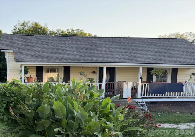 Photo 1 of Single family home for sale at 122 Glen Rae St Sw, Concord, NC 28025 | MLS# 4416311 | Listing updated on 2026-08-21