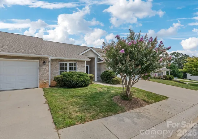 Photo 3 of Condo for sale at 156 Chesire Way, Fletcher, NC 28732 | MLS# 4416313 | Listing updated on 2026-09-05