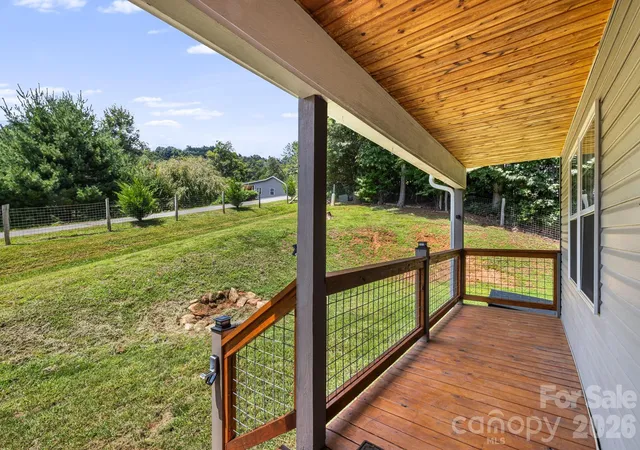 Photo 4 of Single family home for sale at 184 Scarlett Ridge Dr, Marshall, NC 28753 | MLS# 4416325 | Listing updated on 2026-09-01