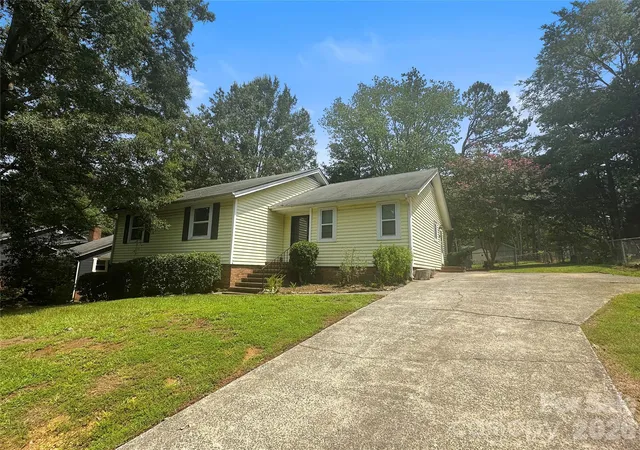 Photo 2 of Single family home for sale at 9607 Barkridge Rd, Mint Hill, NC 28227 | MLS# 4416363 | Listing updated on 2026-08-20