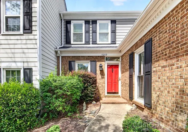 2nd image of 4219 Blacktree Ln, Charlotte, NC 28226 | MLS# 4416389