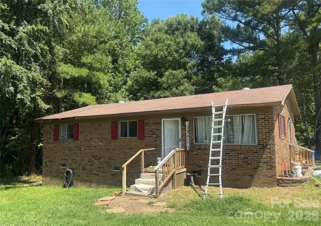 1st image of 833 Wisteria Wy, Lancaster, SC 29720 | MLS# 4416390