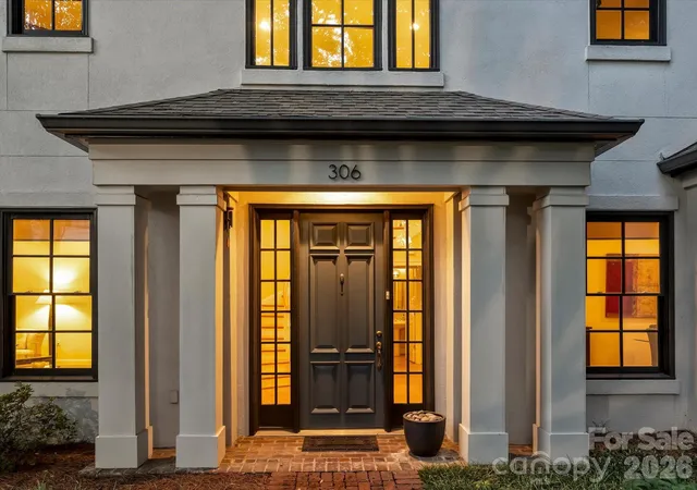 Photo 3 of Condo for sale at 306 Wendover Heights Cir, Charlotte, NC 28211 | MLS# 4416402 | Listing updated on 2026-10-03