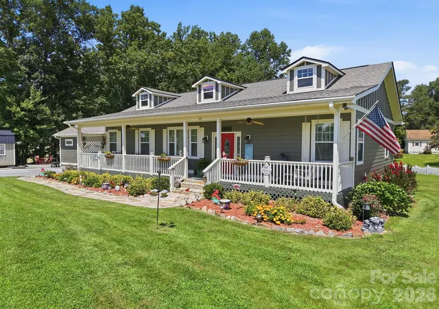 4th image of 60 Shacoba Ln #1, Hendersonville, NC 28792 | MLS# 4416430