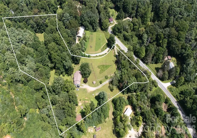 Photo 48 of Single family home for sale at 570 Flat Creek Valley Rd, Lake Toxaway, NC 28747 | MLS# 4416431 | Listing updated on 2026-09-01