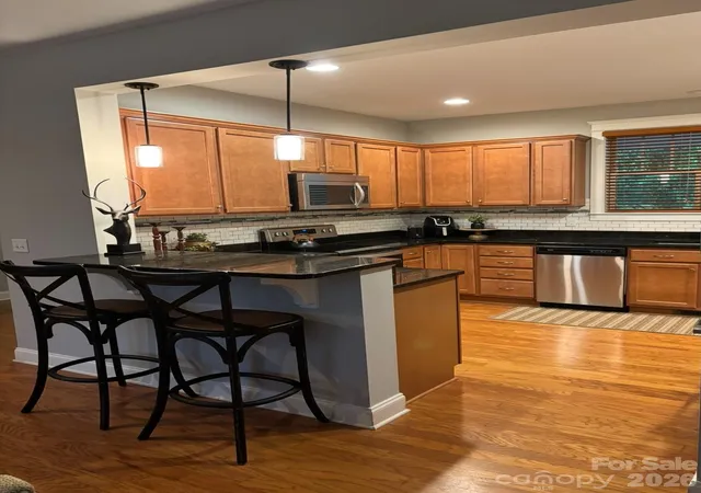 Photo 3 of Single family home for sale at 33 Gray Duster Cir, Biltmore Lake, NC 28715 | MLS# 4416442 | Listing updated on 2026-10-05
