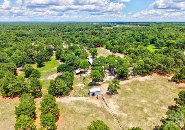 Photo 1 of Single family home for sale at 1377 Pine Rd, Camden, SC 29020 | MLS# 4416443 | Listing updated on 2026-08-23