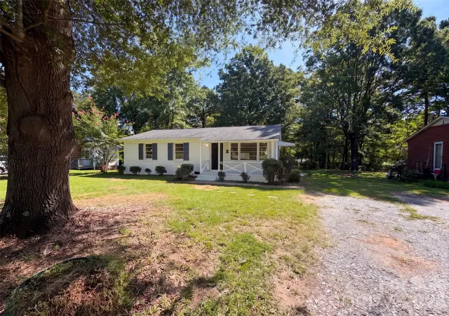 1st image of 107 Autumn Pl, York, SC 29745 | MLS# 4416444