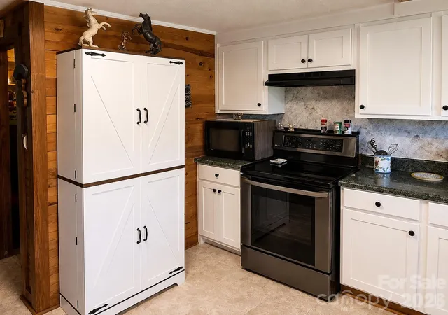 Photo 4 of Single family home for sale at 337 Liberty Grv Church Rd, Taylorsville, NC 28681 | MLS# 4416445 | Listing updated on 2026-09-05