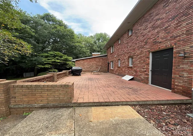 8th image of 2015 39th Ave Ne, Hickory, NC 28601 | MLS# 4416463