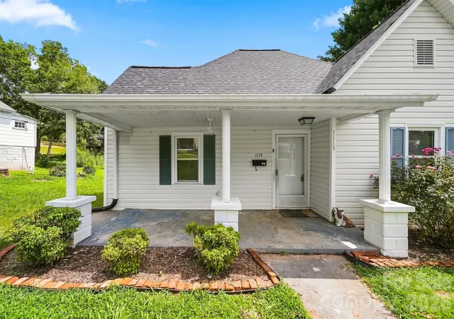 2nd image of 1115 Lenoir Ave Sw, Lenoir, NC 28645 | MLS# 4416466