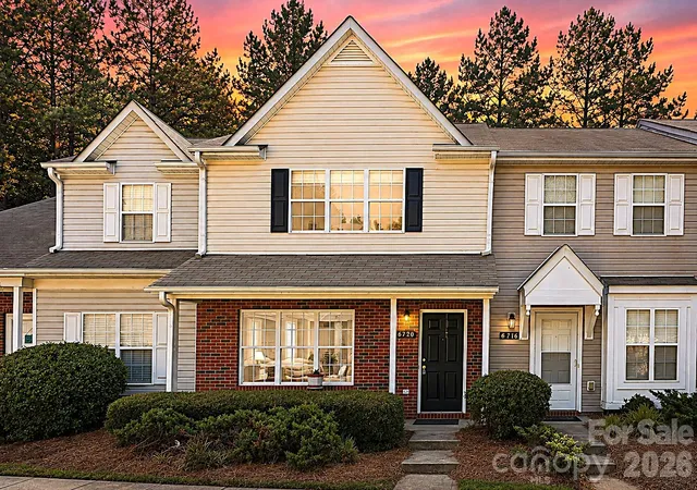 1st image of 6720 Cypress Tree Ln, Charlotte, NC 28215 | MLS# 4416468