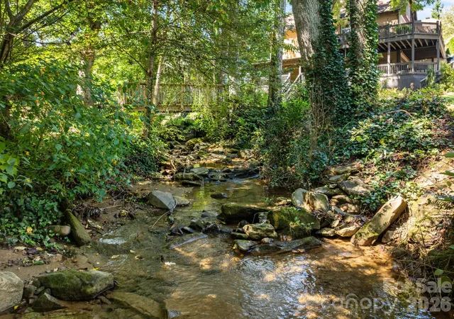 Photo 3 of Single family home for sale at 18 Oak Springs Dr, Arden, NC 28704 | MLS# 4416470 | Listing updated on 2026-09-04