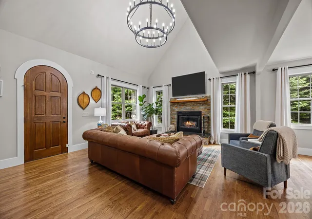 Photo 2 of Single family home for sale at 18 Oak Springs Dr, Arden, NC 28704 | MLS# 4416470 | Listing updated on 2026-09-04