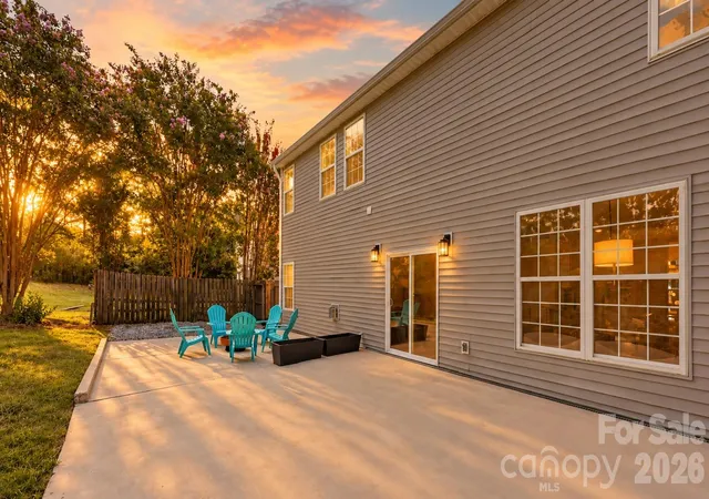 Photo 2 of Single family home for sale at 232 Wrayhill Dr, Charlotte, NC 28262 | MLS# 4416481 | Listing updated on 2026-09-24