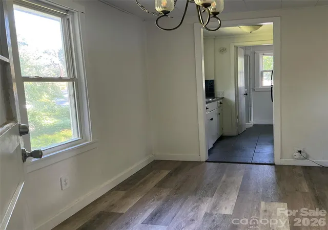 2nd image of 827 Forest St, Hendersonville, NC 28739