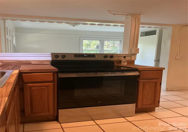 3rd image of 827 Forest St, Hendersonville, NC 28739 | MLS# 4416484