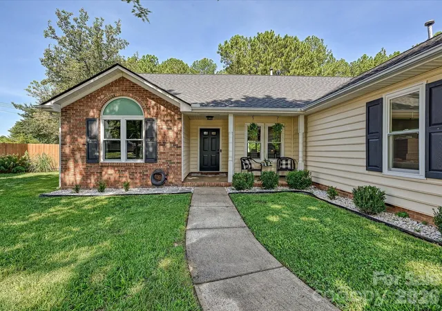 Photo 3 of Sale Pending at 4719 Granite Ct, Indian Trail, NC 28079 | MLS# 4416485 | Listing updated on 2026-09-04