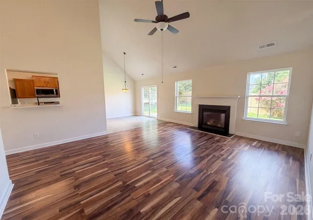 3rd image of 9244 Simonton Dr, Charlotte, NC 28269 | MLS# 4416486