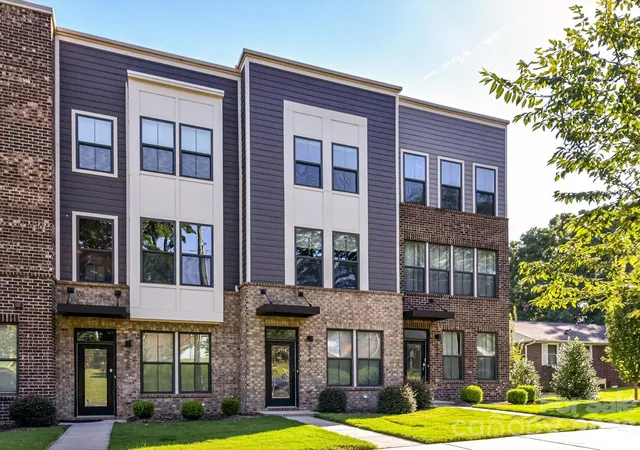 Photo 1 of Townhouse for sale at 324 Yorkshire Dr, Charlotte, NC 28217 | MLS# 4416502 | Listing updated on 2026-10-28