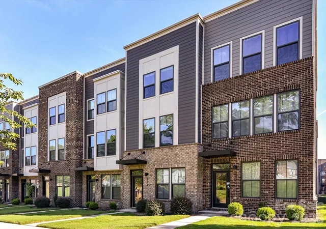 Photo 1 of Townhouse for sale at 324 Yorkshire Dr, Charlotte, NC 28217 | MLS# 4416502 | Listing updated on 2026-10-28