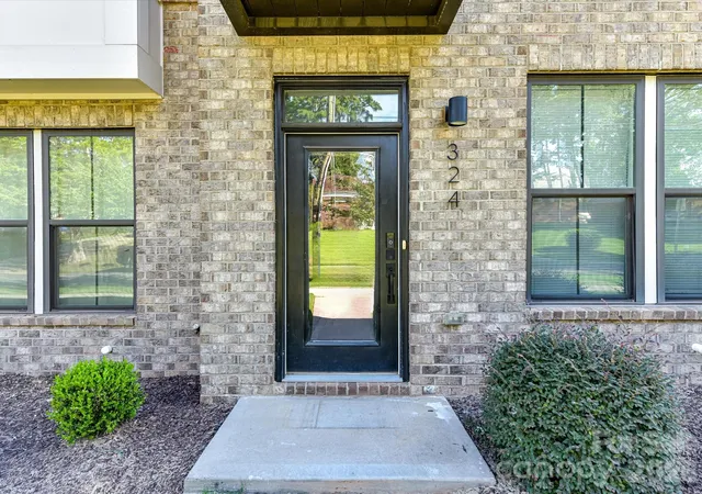 Photo 2 of Townhouse for sale at 324 Yorkshire Dr, Charlotte, NC 28217 | MLS# 4416502 | Listing updated on 2026-10-28