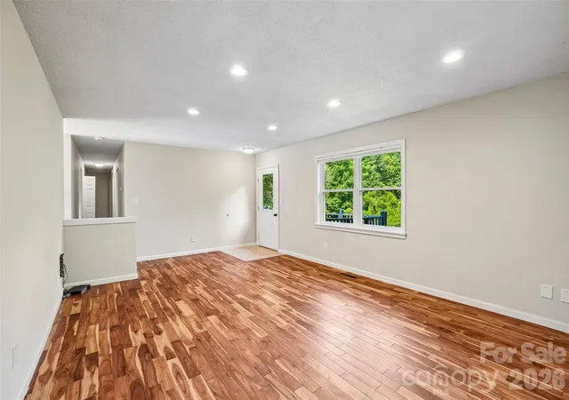 Photo 3 of Single family home for sale at 19 Jupiter Hts, Weaverville, NC 28787 | MLS# 4416509 | Listing updated on 2026-10-10