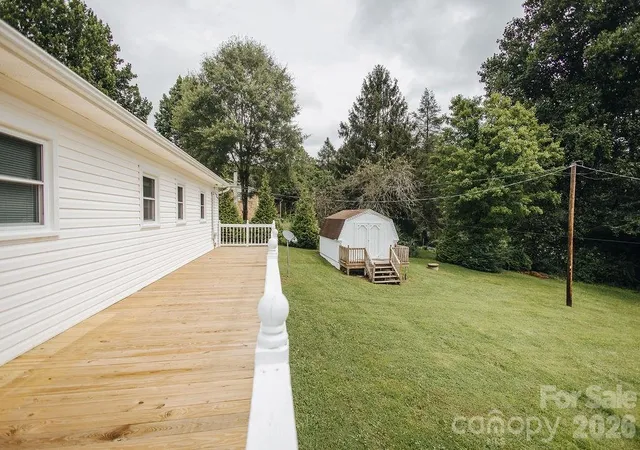 Photo 4 of Single family home for sale at 1559 Zion Hill Rd, Marion, NC 28752 | MLS# 4416525 | Listing updated on 2026-09-25
