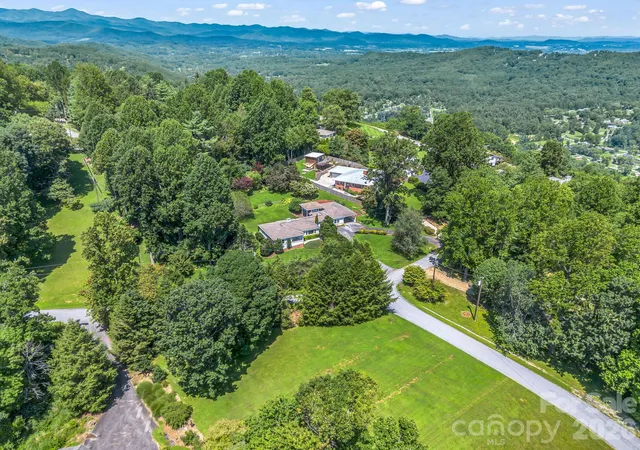 Photo 42 of Single family home for sale at 370 Orchard Cir, Laurel Park, NC 28739 | MLS# 4416531 | Listing updated on 2026-08-26