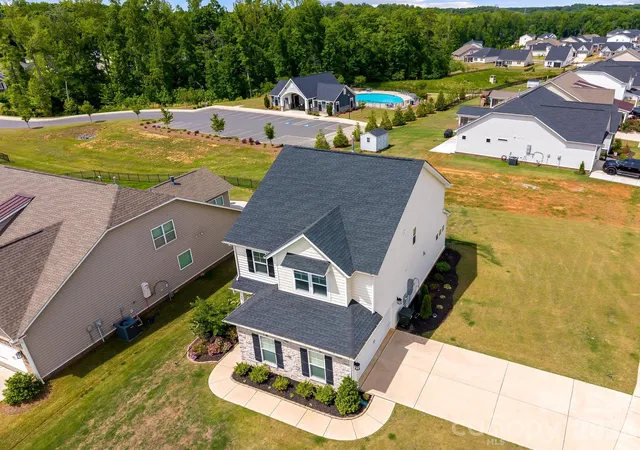 2nd image of 411 Hickory View Dr, Rock Hill, SC 29732 | MLS# 4416534