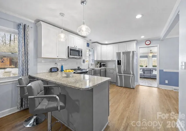 Photo 2 of Single family home for sale at 7701 Shady Ln, Charlotte, NC 28215 | MLS# 4416535 | Listing updated on 2026-10-02