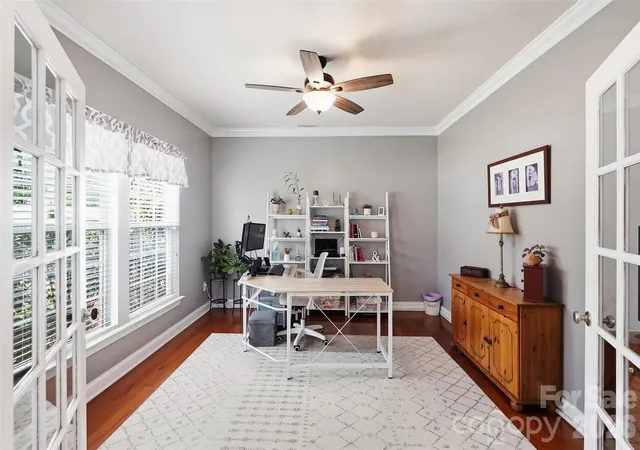 Photo 4 of Single family home for sale at 6511 Fieldstone Manor Dr, Matthews, NC 28105 | MLS# 4416546 | Listing updated on 2026-10-07