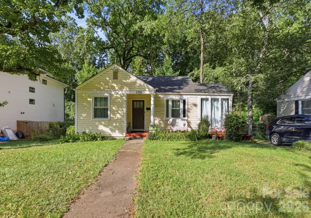 1st image of 2316 Kingsbury Dr, Charlotte, NC 28205 | MLS# 4416548