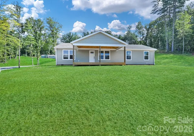 Photo 1 of Single family home for sale at 35 Rutledge Ln, Mars Hill, NC 28753 | MLS# 4416551 | Listing updated on 2026-08-24