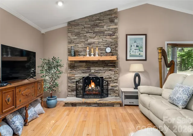 2nd image of 10 Surrey Run, Hendersonville, NC 28791 | MLS# 4416552