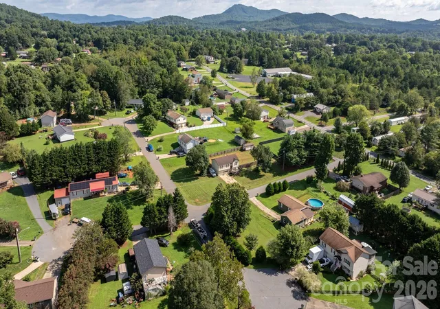 40th image of 804 Southside Ct, Lenoir, NC 28645 | MLS# 4416553