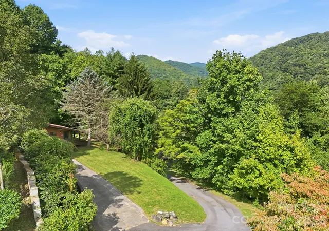 Photo 13 of Single family home for sale at 128 Wildcherry Hill Rd, Maggie Valley, NC 28751 | MLS# 4416559 | Listing updated on 2026-09-02