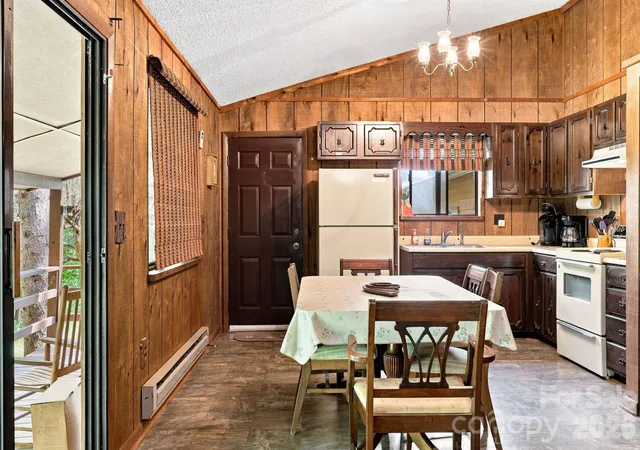 Photo 4 of Single family home for sale at 128 Wildcherry Hill Rd, Maggie Valley, NC 28751 | MLS# 4416559 | Listing updated on 2026-09-02
