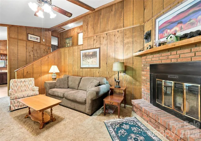 Photo 5 of Single family home for sale at 128 Wildcherry Hill Rd, Maggie Valley, NC 28751 | MLS# 4416559 | Listing updated on 2026-09-02
