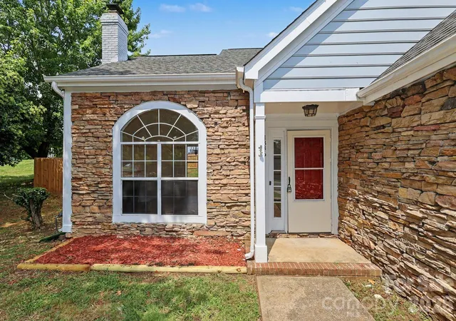 33rd image of 1336 Yorkdale Dr, Charlotte, NC 28217 | MLS# 4416560