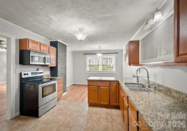 Photo 3 of Single family home for sale at 316 Hibriten Dr SW, Lenoir, NC 28645 | MLS# 4416565 | Listing updated on 2026-09-24
