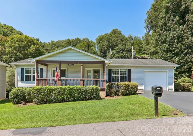 1st image of 117 Pinellas Ln, Waynesville, NC 28785 | MLS# 4416573