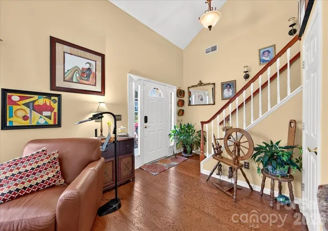 Photo 2 of Single family home for sale at 3508 Mallard Cove Ct, Charlotte, NC 28269 | MLS# 4416576 | Listing updated on 2026-08-29