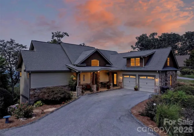 1st image of 851 Sunlight Ridge Dr, Hendersonville, NC 28792 | MLS# 4416589