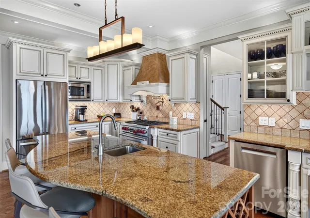 5th image of 851 Sunlight Ridge Dr, Hendersonville, NC 28792 | MLS# 4416589