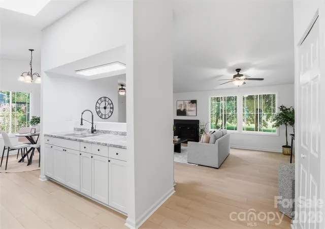 Photo 4 of Single family home for sale at 2526 Nickelridge Ct, Charlotte, NC 28273 | MLS# 4416593 | Listing updated on 2026-08-30