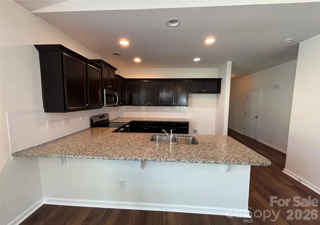 image of 6816 Pennyroyal Wy, Charlotte, NC 28216 | MLS# 4416598
