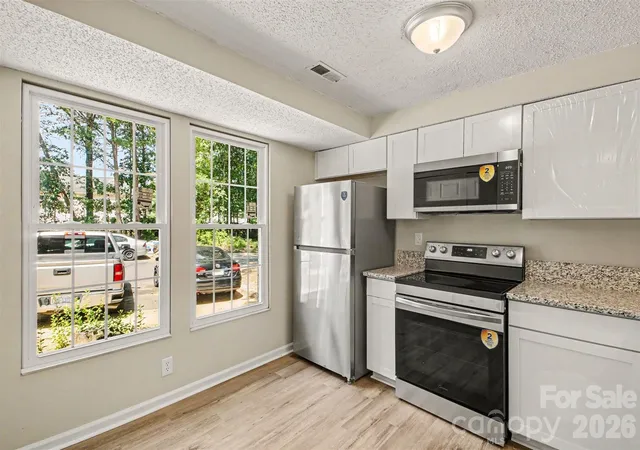 3rd image of 5912 Bayswater Ln, Charlotte, NC 28212 | MLS# 4416604