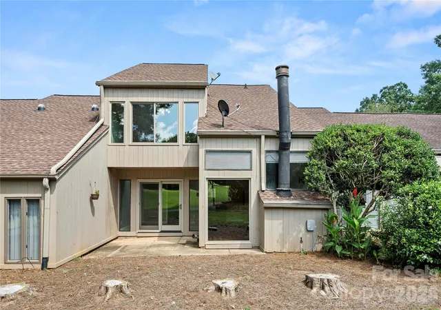 2nd image of 102 Ridgeport Rd, Clover, SC 29710 | MLS# 4416607