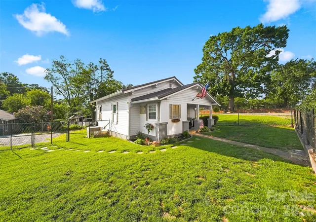 1st image of 213 Colombo St Nw, Valdese, NC 28690 | MLS# 4416609